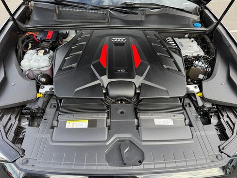 Used 2022 Audi SQ8 Prestige image 37