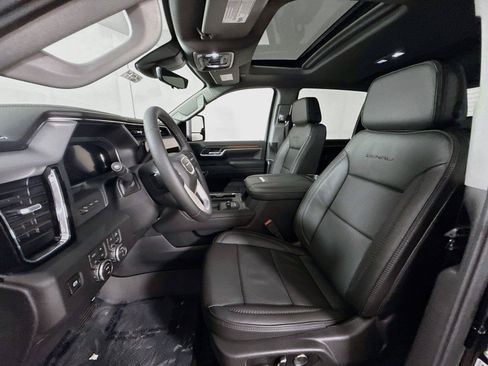 New 2026 GMC Sierra 3500 Denali w/ Denali Reserve Package AWD/4WD image 16