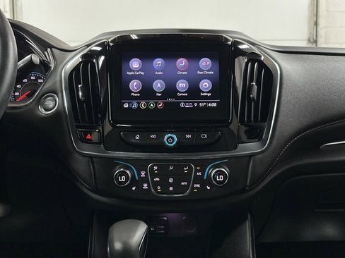 Used 2023 Chevrolet Traverse RS image 23