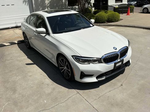Used 2019 BMW 330i Sedan w/ Convenience Package image 2