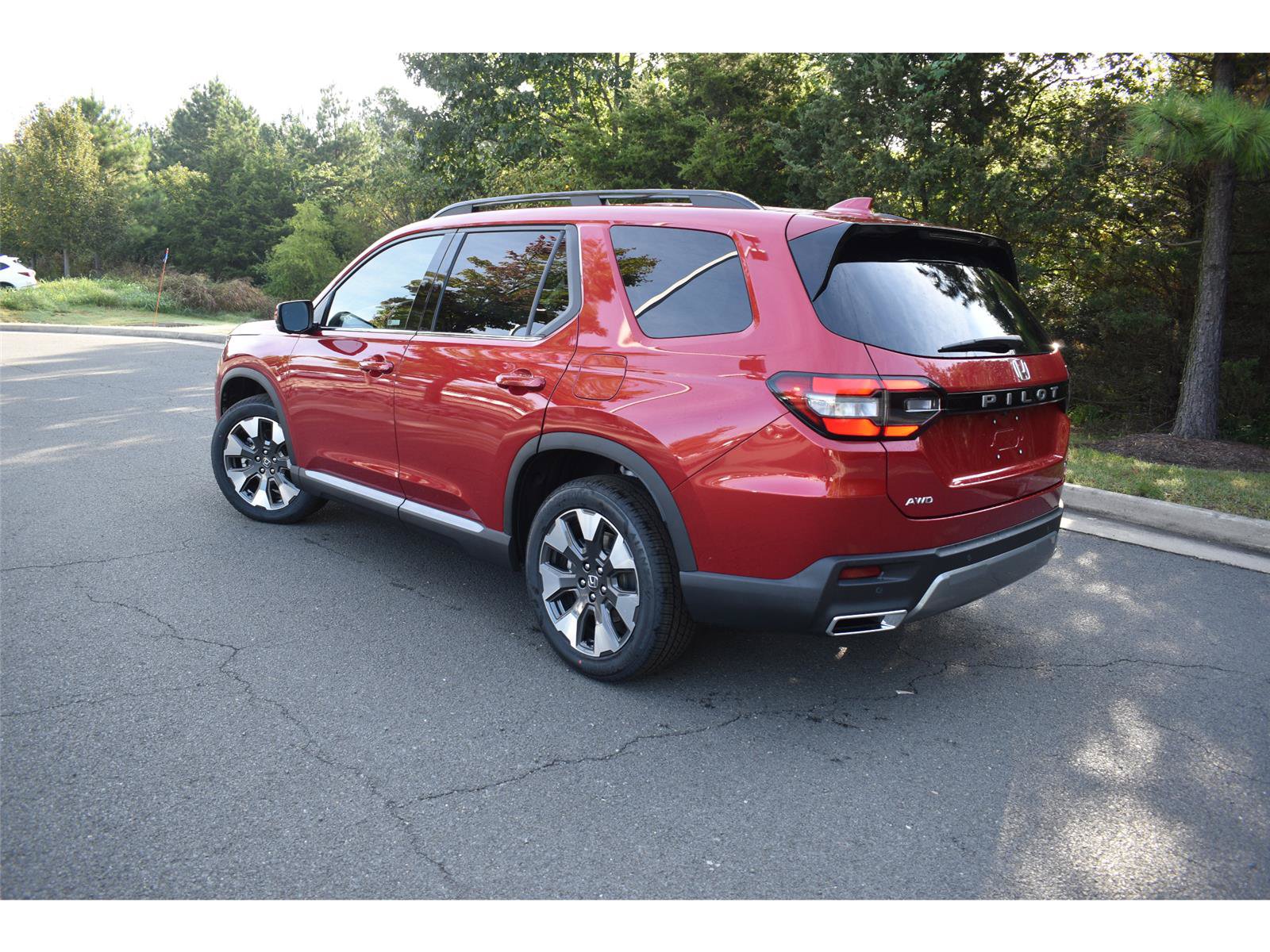 New 2026 Honda Pilot Touring image 5