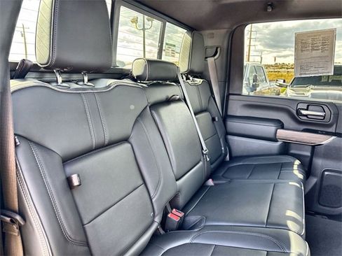 Used 2023 Chevrolet Silverado 2500 High Country image 21