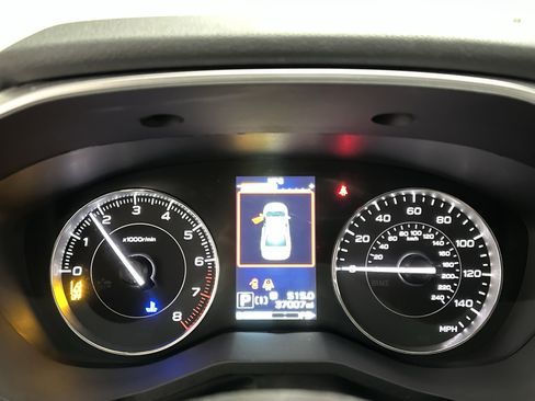 Used 2021 Subaru Impreza 2.0i Limited image 22