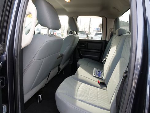 Used 2014 RAM 1500 Express image 12