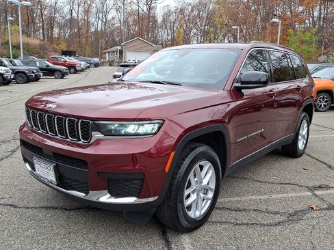 Certified 2024 Jeep Grand Cherokee L Laredo w/ Luxury Tech Group I image 3