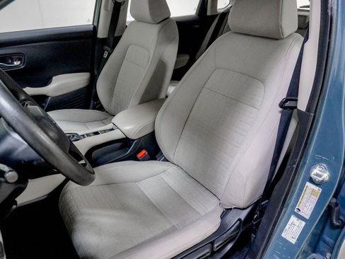 Used 2023 Honda HR-V LX image 18