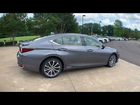 Used 2019 Lexus ES 300h w/ Premium Package FWD image 8
