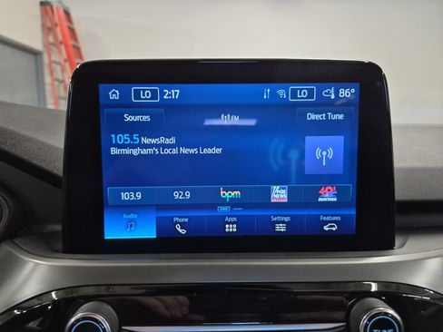 Used 2025 Ford Escape Active AWD/4WD image 32