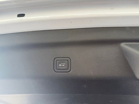 Used 2025 GMC Yukon Denali image 25