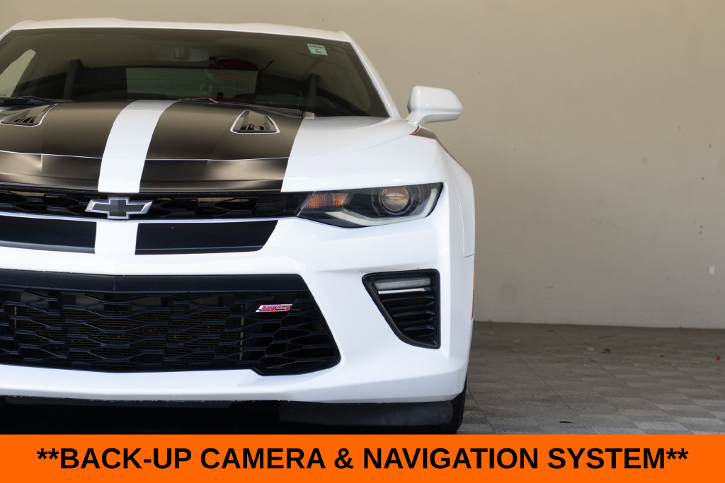 Used 2018 Chevrolet Camaro SS RWD image 5