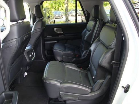 Used 2025 Ford Expedition Max Platinum AWD/4WD image 35