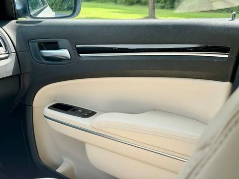 Used 2023 Chrysler 300 Touring L RWD image 25