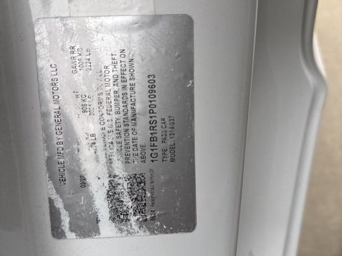 Used 2023 Chevrolet Camaro LT w/ RS Package image 9