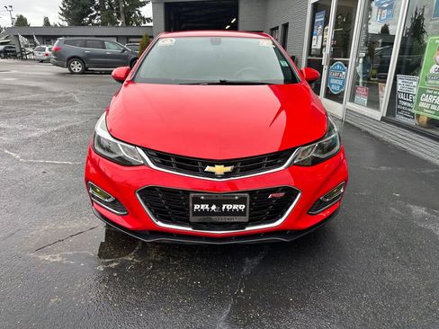 Used 2017 Chevrolet Cruze LT w/ Convenience Package image 2