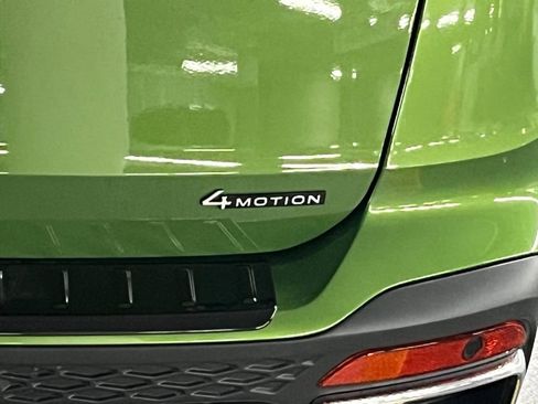 New 2025 Volkswagen Taos SEL image 35