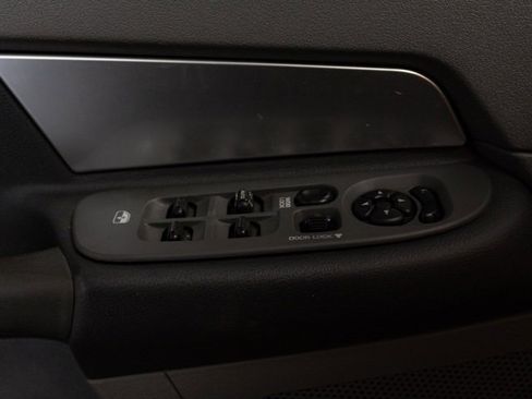 Used 2007 Dodge Ram 1500 Truck SLT image 11