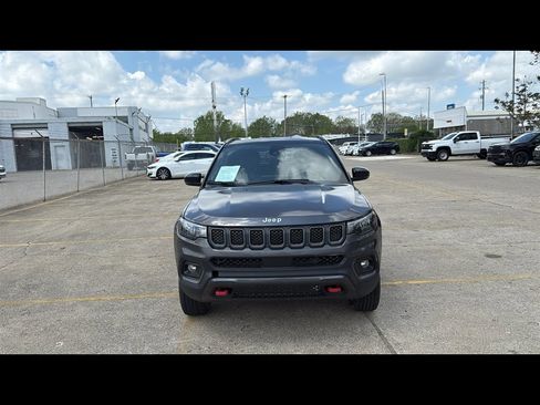 Used 2023 Jeep Compass Trailhawk image 31