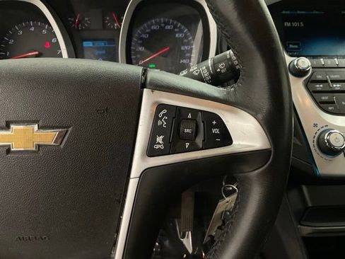 Used 2017 Chevrolet Equinox Premier w/ Enhanced Convenience Package AWD/4WD image 12