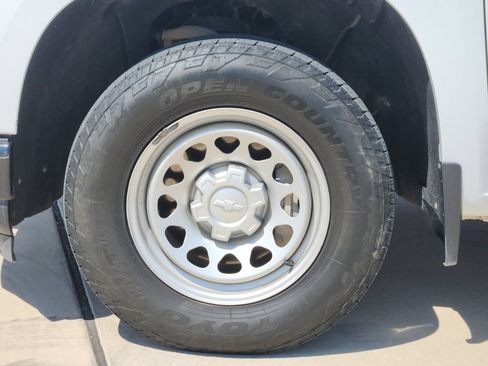 Used 2021 Chevrolet Silverado 1500 W/T w/ WT Fleet Convenience Package AWD/4WD image 10