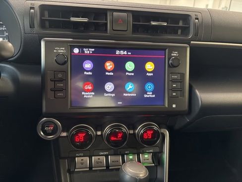 Used 2024 Toyota GR86 Premium image 16