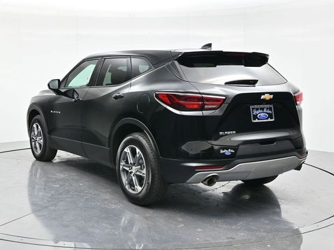 Used 2025 Chevrolet Blazer LT FWD image 7