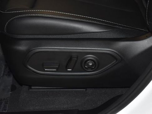 New 2025 Jeep Grand Cherokee Limited image 11