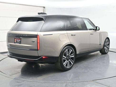 Used 2023 Land Rover Range Rover Long Wheelbase Autobiography image 41
