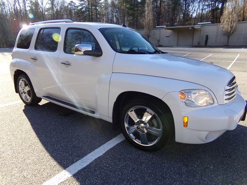 Used 2010 Chevrolet HHR LT w/ LT Preferred Equipment Group image 7