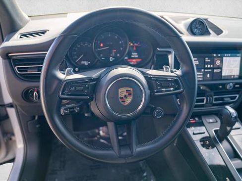 Certified 2023 Porsche Macan Turbo AWD/4WD image 13