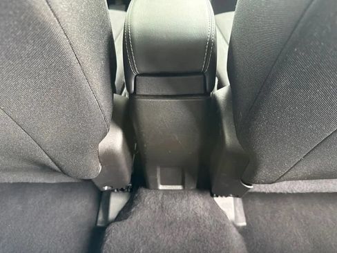 Used 2023 Jeep Renegade Latitude AWD/4WD image 33
