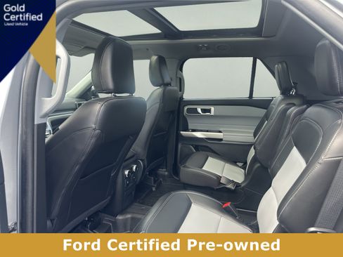 Certified 2023 Ford Explorer XLT w/ Equipment Group 202A AWD/4WD image 10