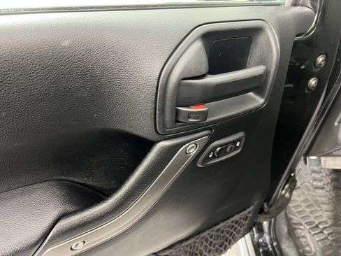 Used 2017 Jeep Wrangler Willys Wheeler image 17