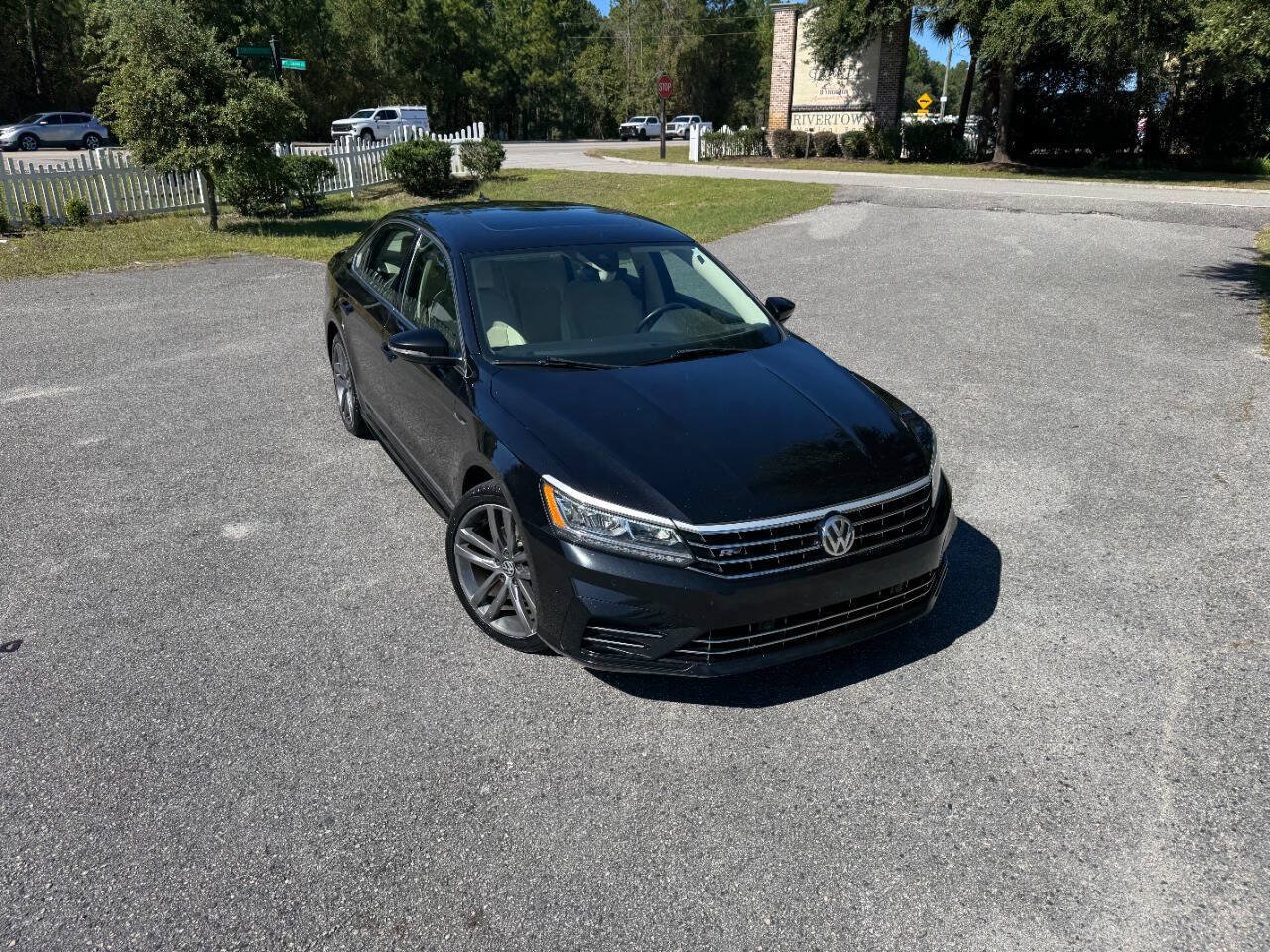 Used 2019 Volkswagen Passat 2.0T SE R-Line FWD image 38