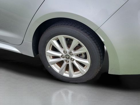 Used 2023 Toyota Corolla LE w/ LE Convenience Package FWD image 25