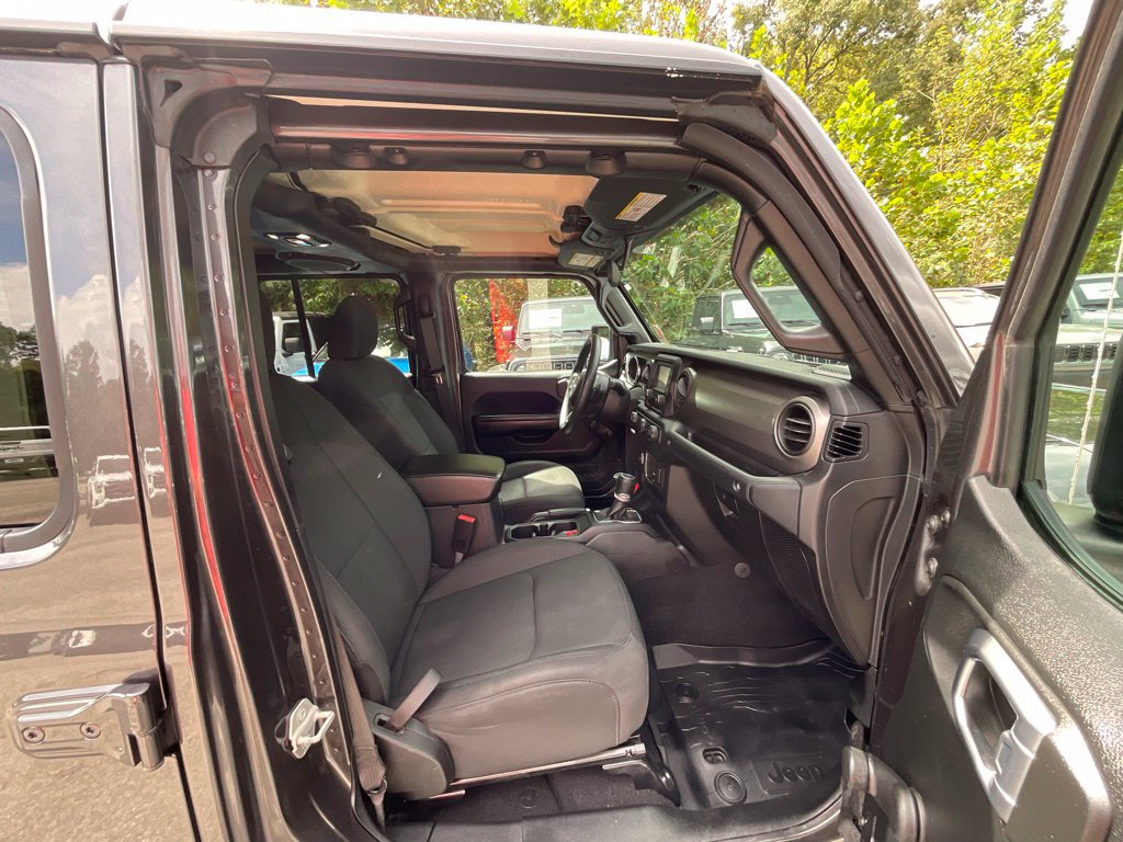 Used 2021 Jeep Gladiator Sport AWD/4WD image 22