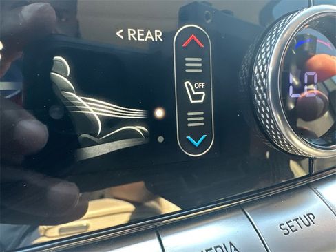 Used 2022 Genesis GV70 2.5T w/ Select Package image 31