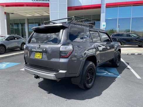 Certified 2023 Toyota 4Runner TRD Off-Road Premium w/ Moonroof Package AWD/4WD image 3
