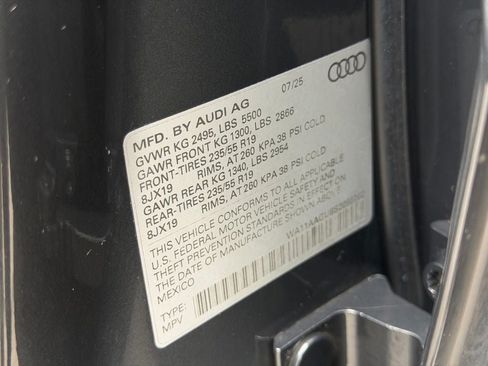 Certified 2025 Audi Q5 Premium w/ Convenience Package AWD/4WD image 24