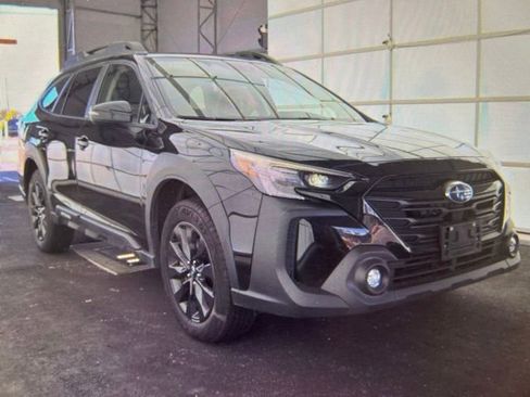 Used 2025 Subaru Outback Onyx Edition AWD/4WD image 4