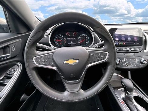 Used 2023 Chevrolet Malibu LT image 8