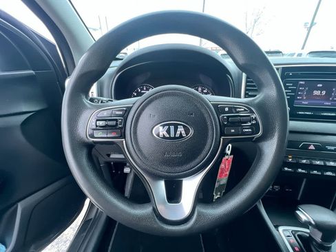 Used 2018 Kia Sportage LX image 14