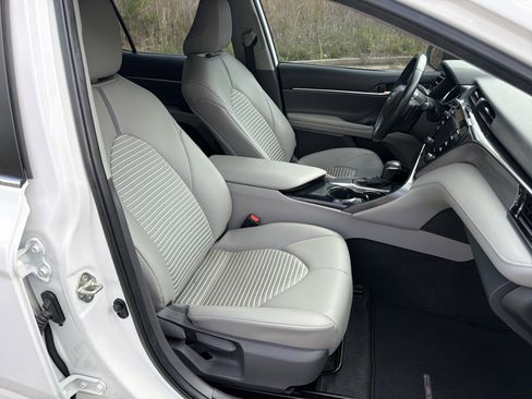 Used 2020 Toyota Camry SE w/ Audio Package image 13