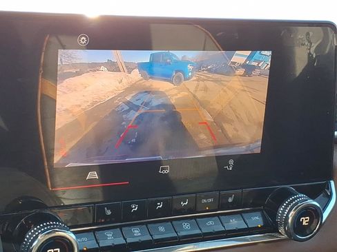 Used 2023 GMC Canyon AT4 image 20