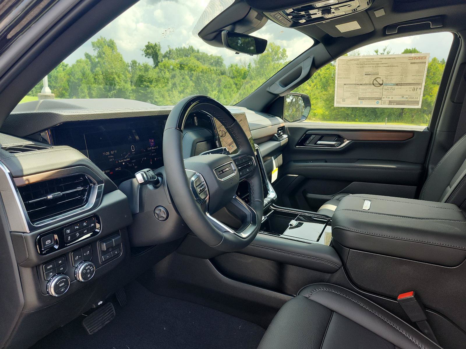 New 2026 GMC Yukon Denali w/ Denali Reserve Package AWD/4WD image 13