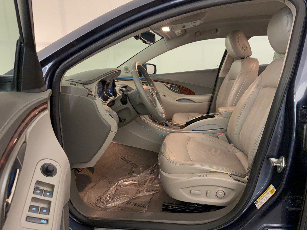 Used 2013 Buick LaCrosse Leather FWD image 5