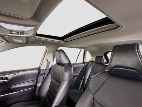 Used 2023 Toyota RAV4 XLE Premium FWD image 15