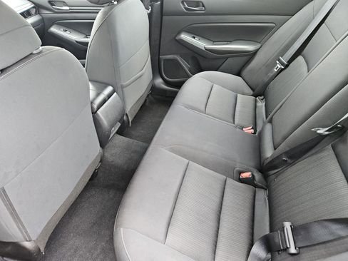 Used 2024 Nissan Altima 2.5 SV FWD image 33