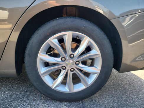 Used 2020 Chevrolet Malibu LT FWD image 8