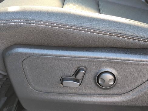 New 2026 RAM 1500 Big Horn AWD/4WD image 10