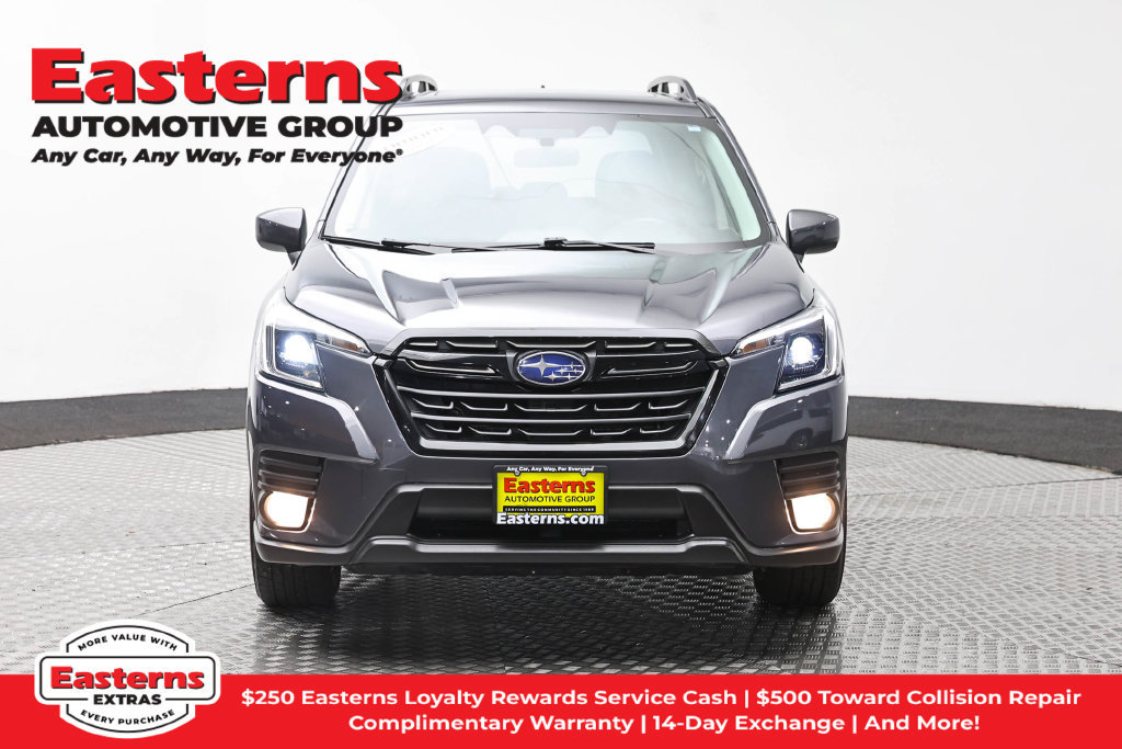 Used 2022 Subaru Forester Premium AWD/4WD image 3